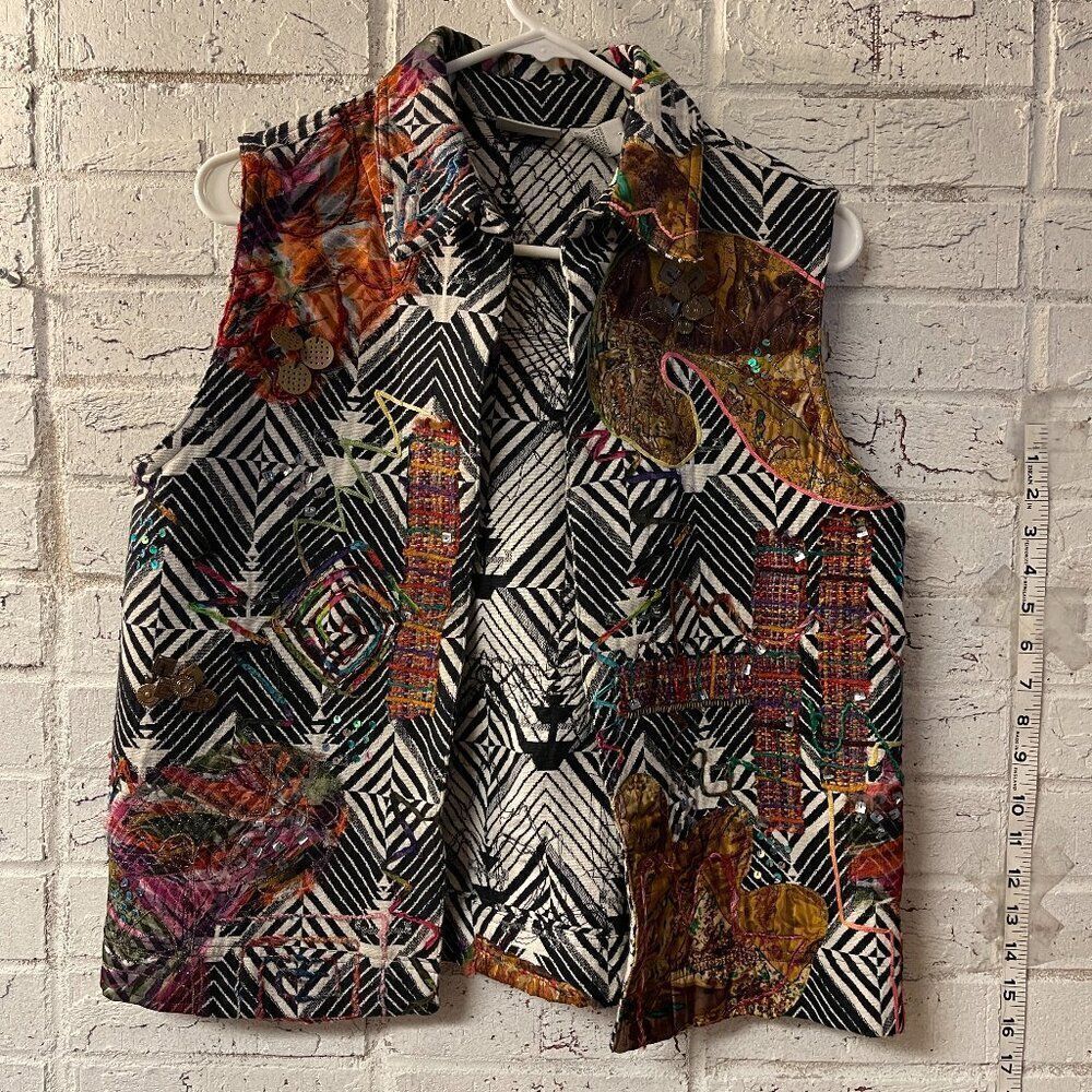 Chico’s  Crazy Embroidered Embellished Open Front Artsy Vest Size 1 (M/8)
